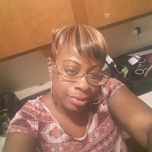 Meet your Posher, Lakasha